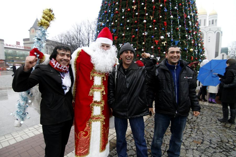 "Дед Мороз вместо честных выборов": фоторепортаж "Нового Калининграда.Ru"